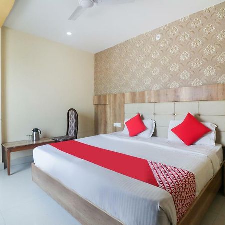 Oyo 48974 Hotel Shweta Residency Varanasi Exterior foto